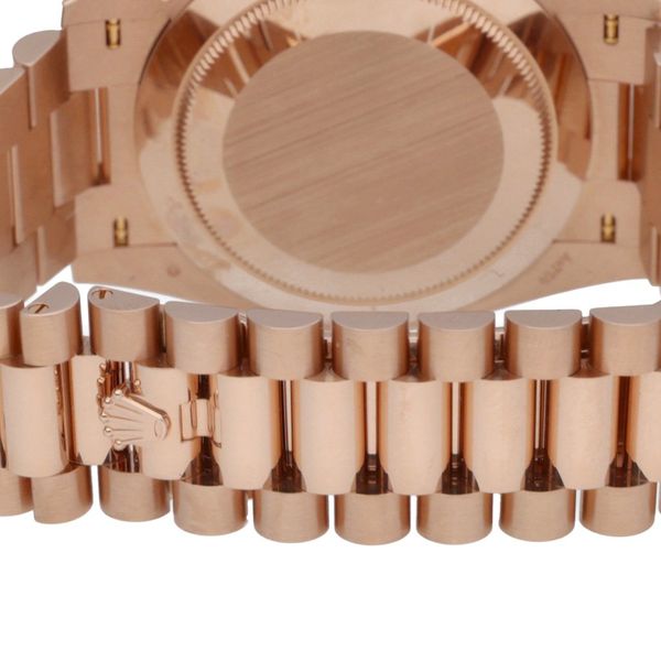 Rolex Day-Date 40 228235